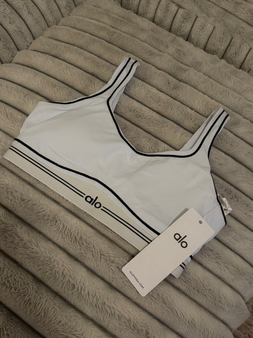 Alo Heart Throb Set (White)